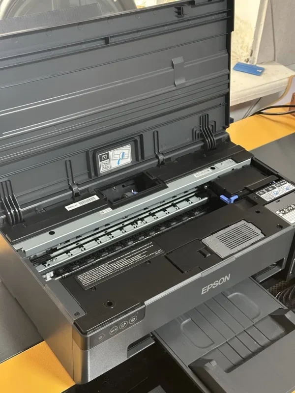  Принтер струйный цветной Epson L8050